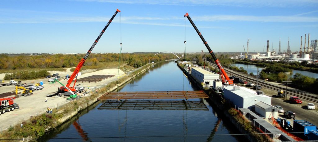 electric barrier being installed in Chicago Sanitary and Ship Canal